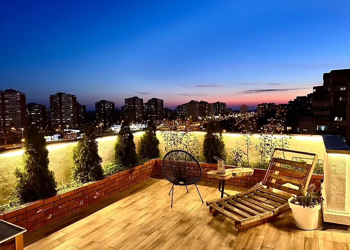 Golden Sunset View Terrace Apartment Ana