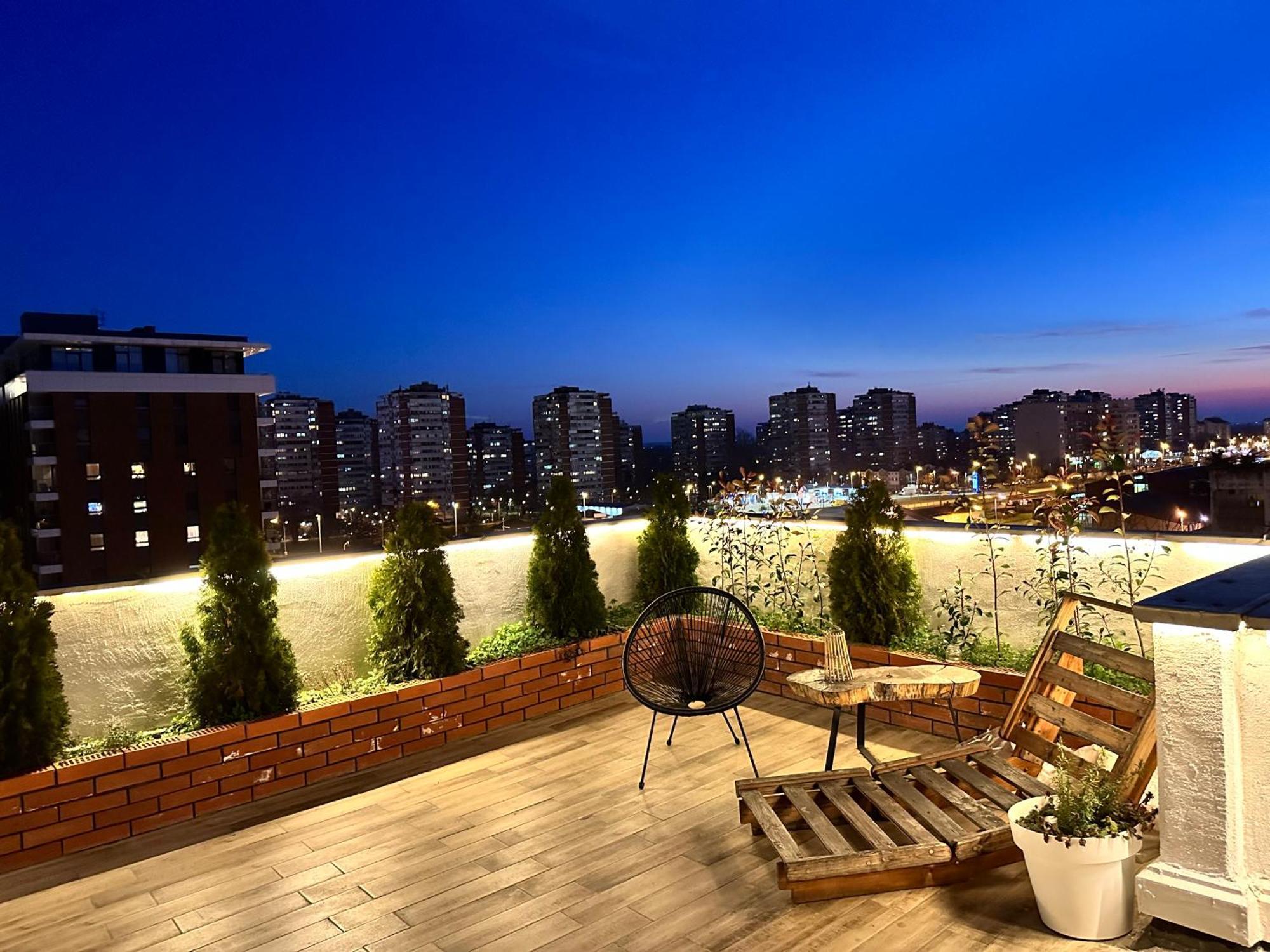 Golden Sunset View Terrace Ana * Belgrad