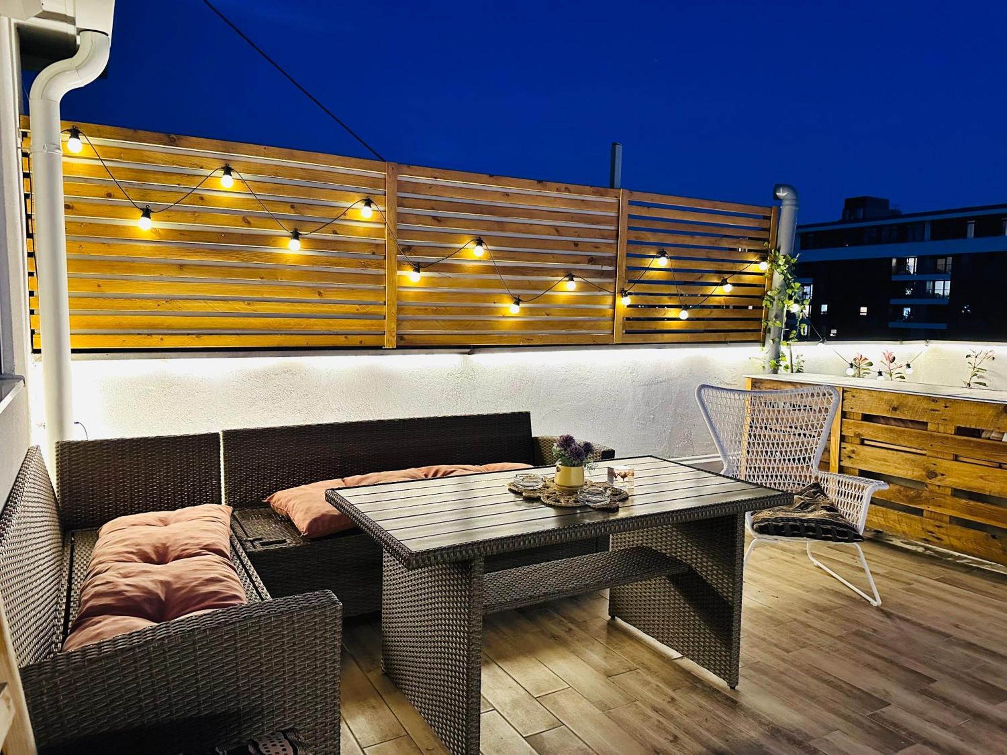 Golden Sunset View Terrace Ana Lägenhet Belgrad