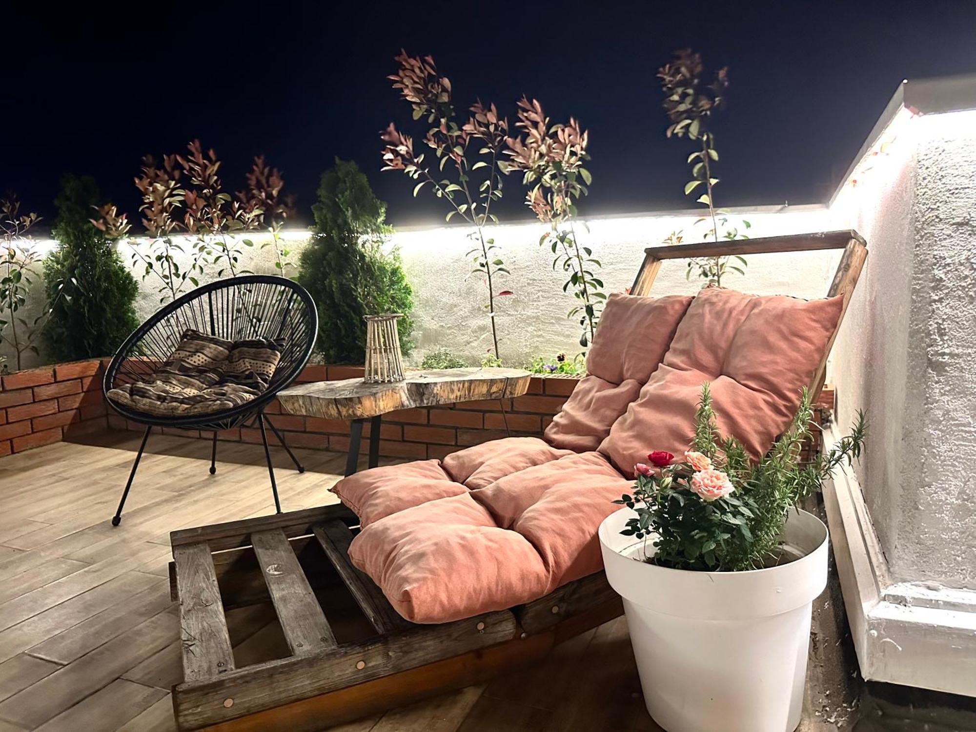 Golden Sunset View Terrace Ana Apartment *